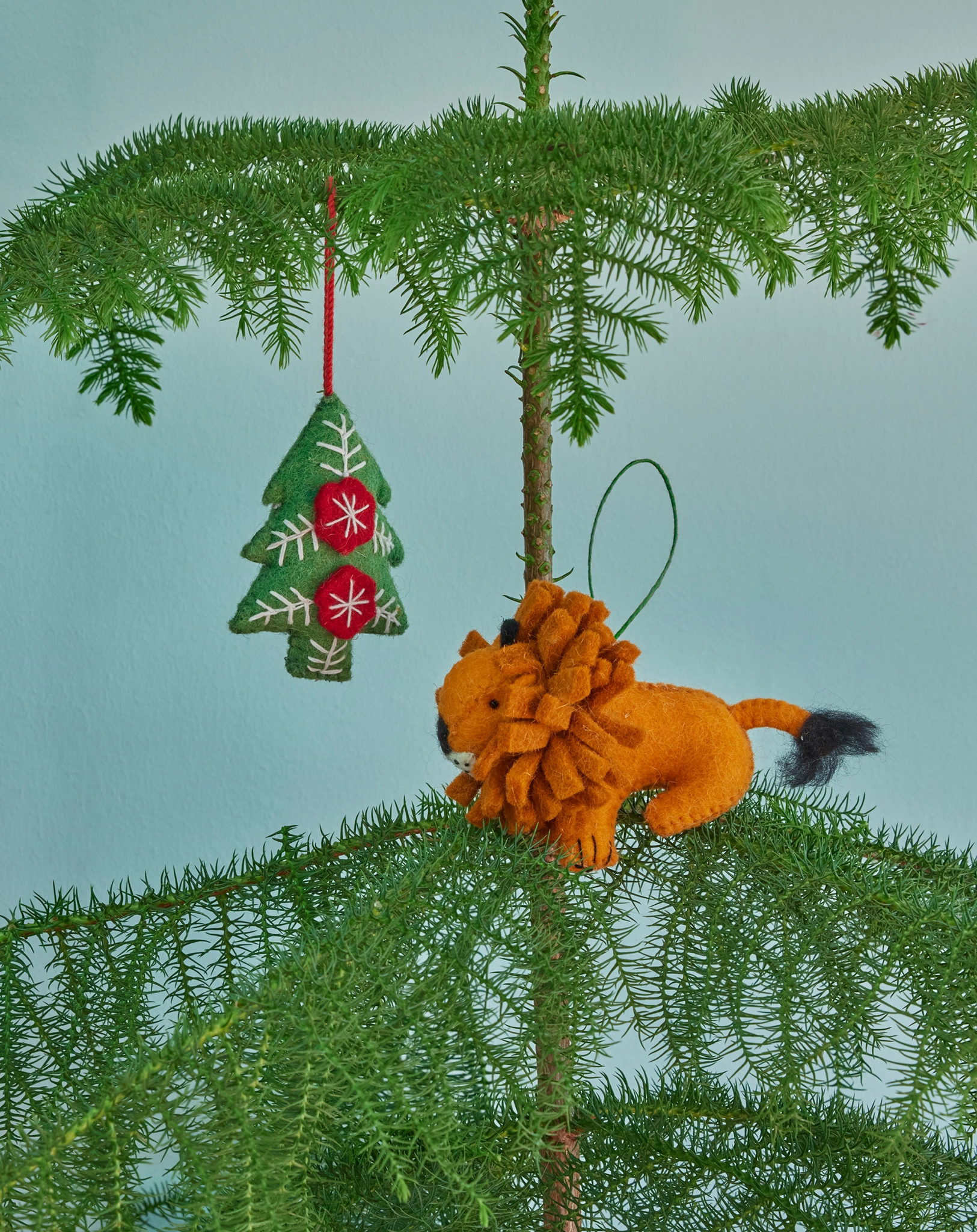 Weihnachtsornament TREE in green