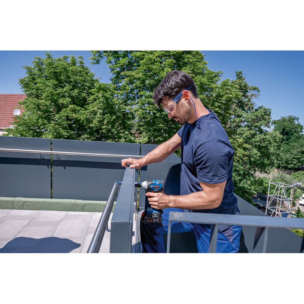 MUTTERTREKKER BOSCH GDS 18V-330 HC BLÅ UTEN BATTERI OG LADER
