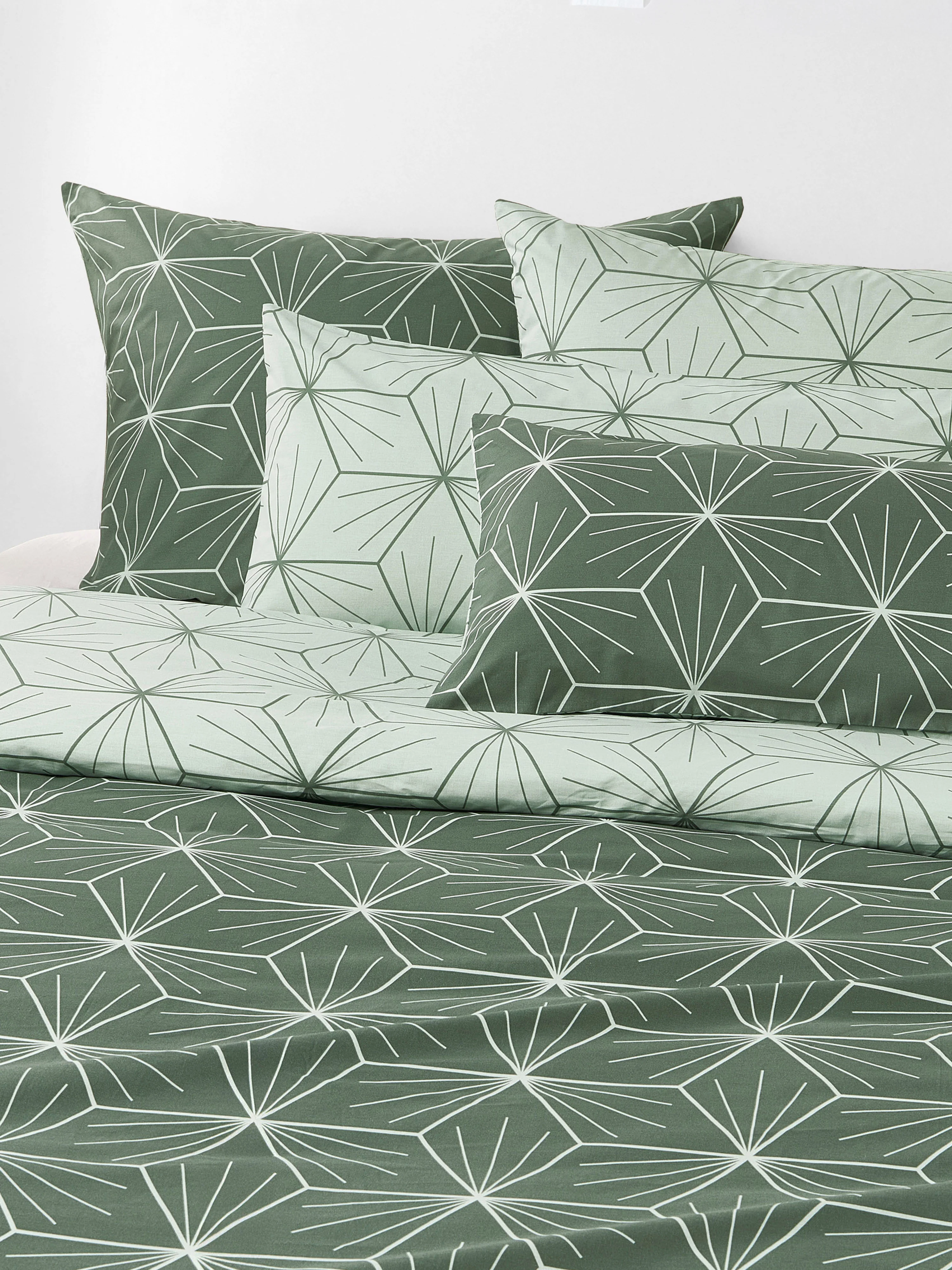 Dubbelzijdige kussenhoes Ilda met geometrische print