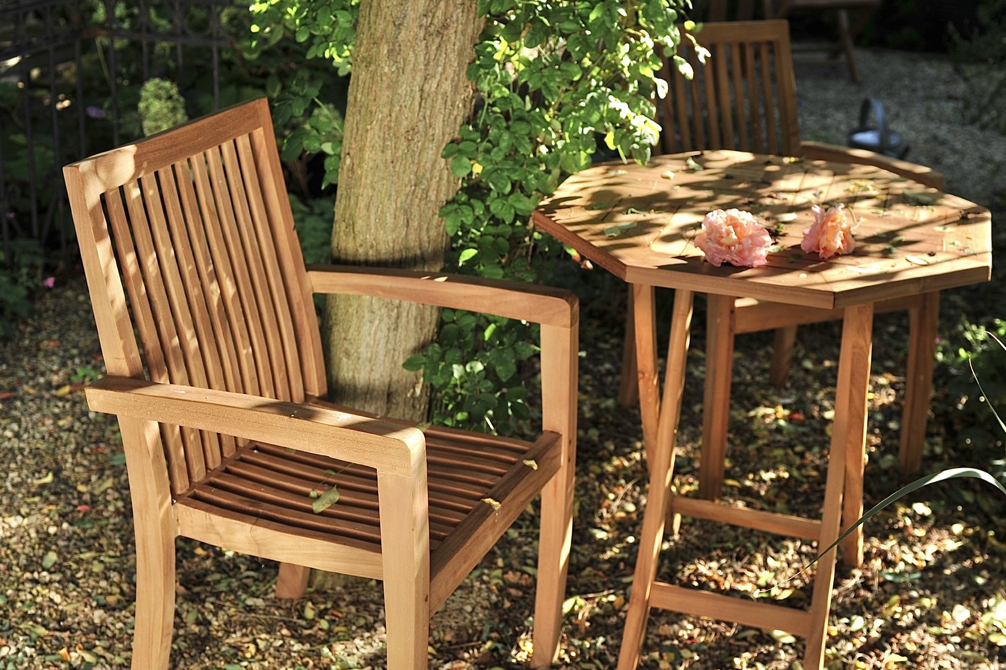 Gartenstuhl 'Lund' aus Teakholz, stapelbar, natur, B 52 cm, H 91 cm, L 58 cm günstig bestellen