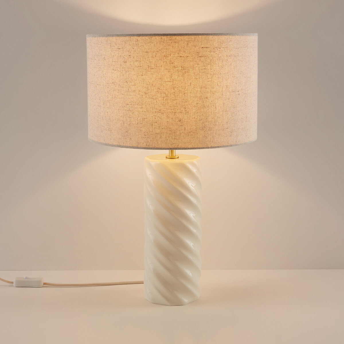 LA REDOUTE INTERIEURS<br>Candeeiro de mesa de cerâmica e linho, Dehen