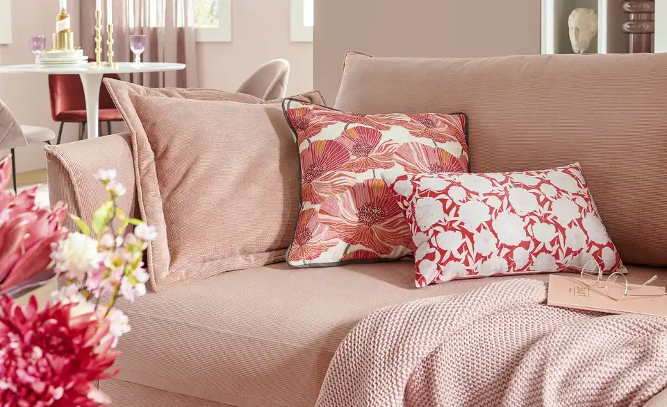 HOME STORY Strick Plaid
