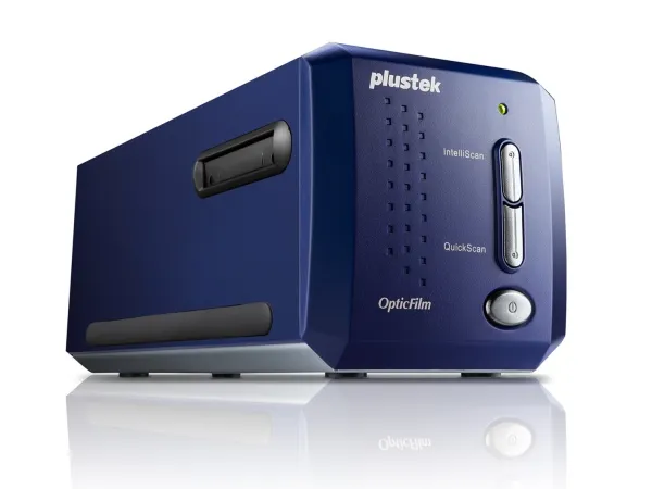 Plustek OpticFilm 8100 - Filmscanner (35 mm) - CCD - 35 mm film - 7200 dpi x 7200 dpi - USB 2.0