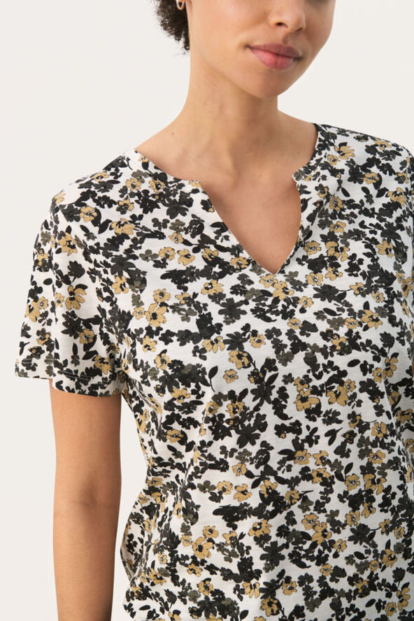 Part Two GesinasPW TS Black mini flower