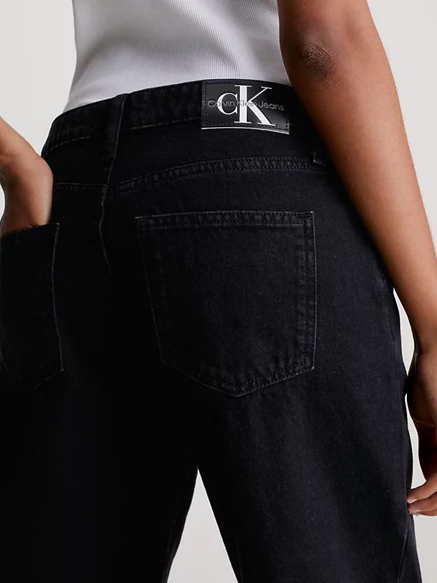 Calça jeans reta dos anos 90