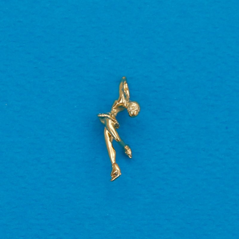 Pendentif patineuse cambrée - Plaqué or