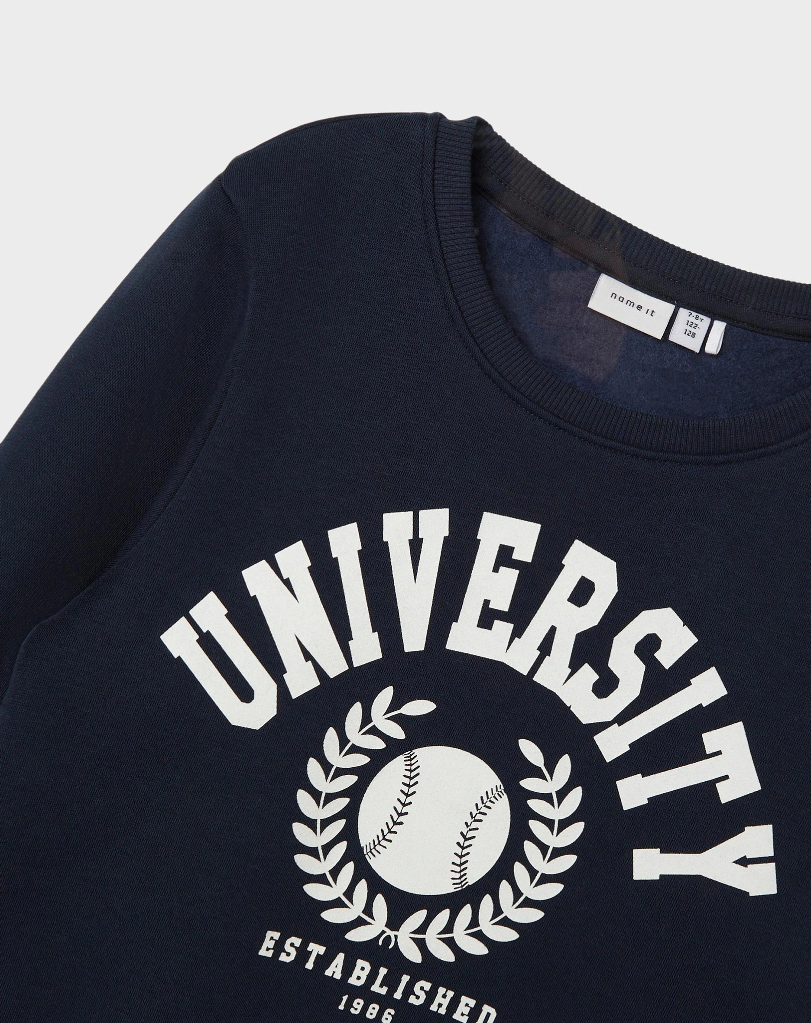 Sweatshirt NKNTILLE  UNIVERSITY in dark sapphir