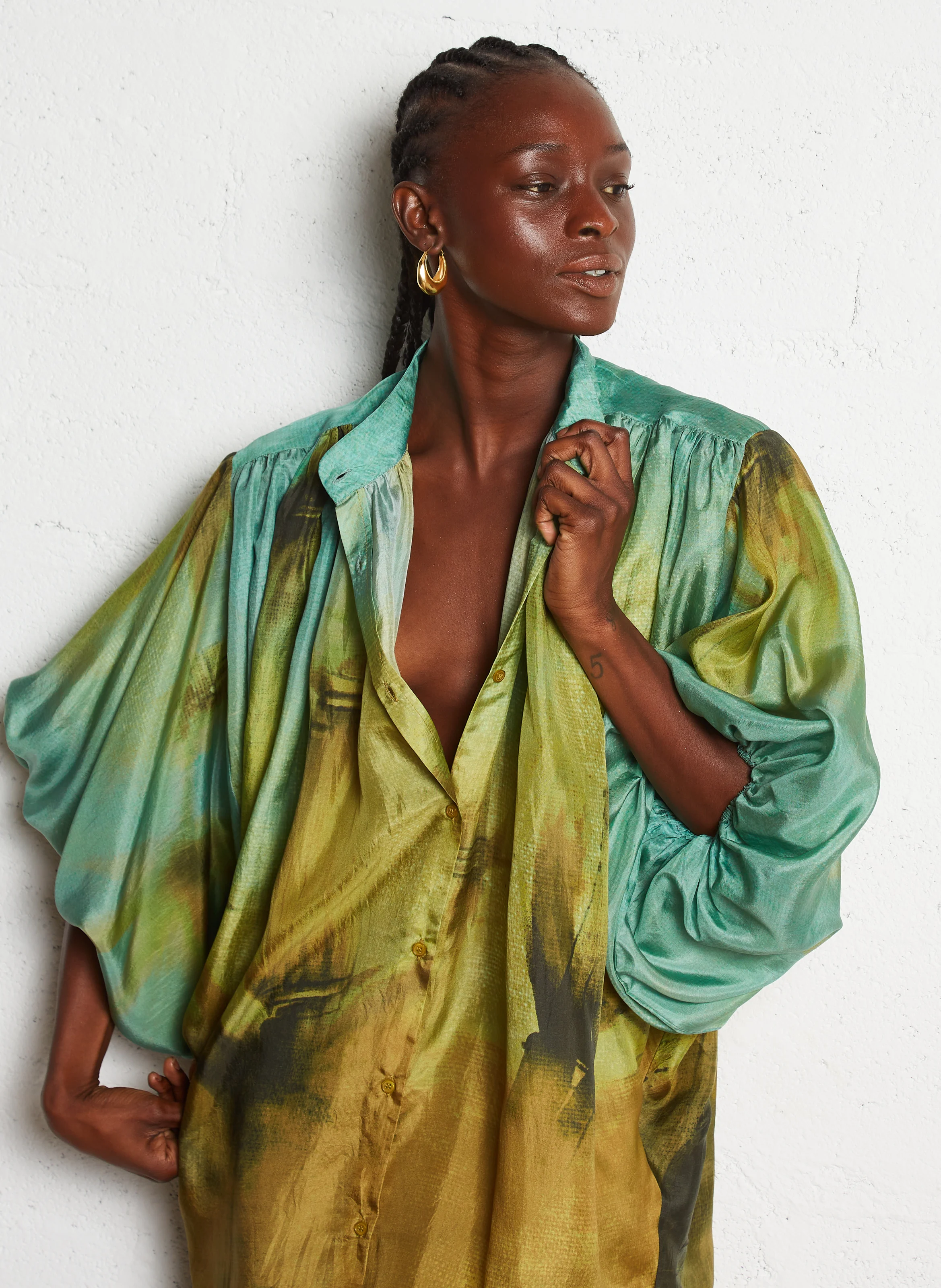 BULDA - Chemise oversize col montant en soie | Beige