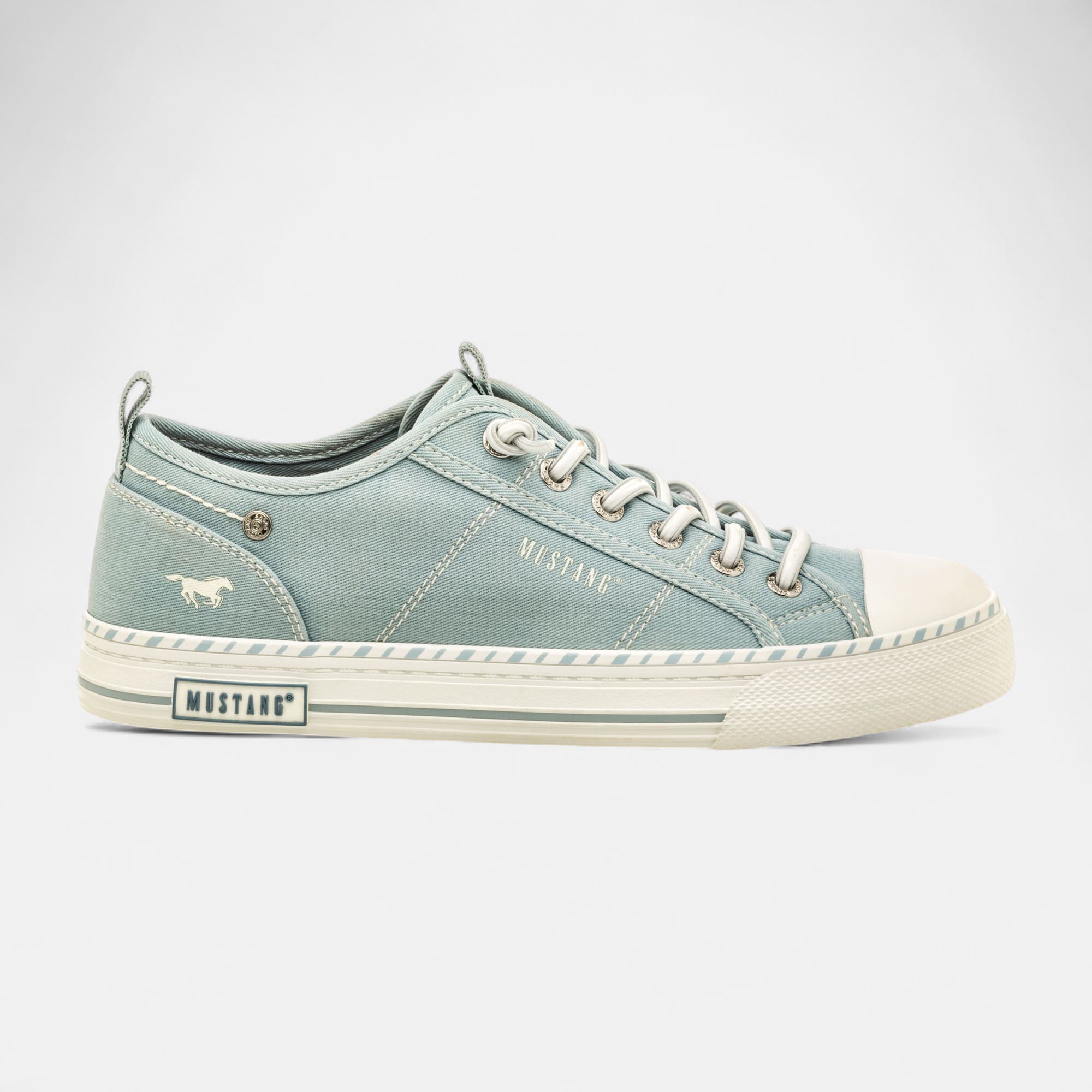 Baskets en toile Femme bleu ciel