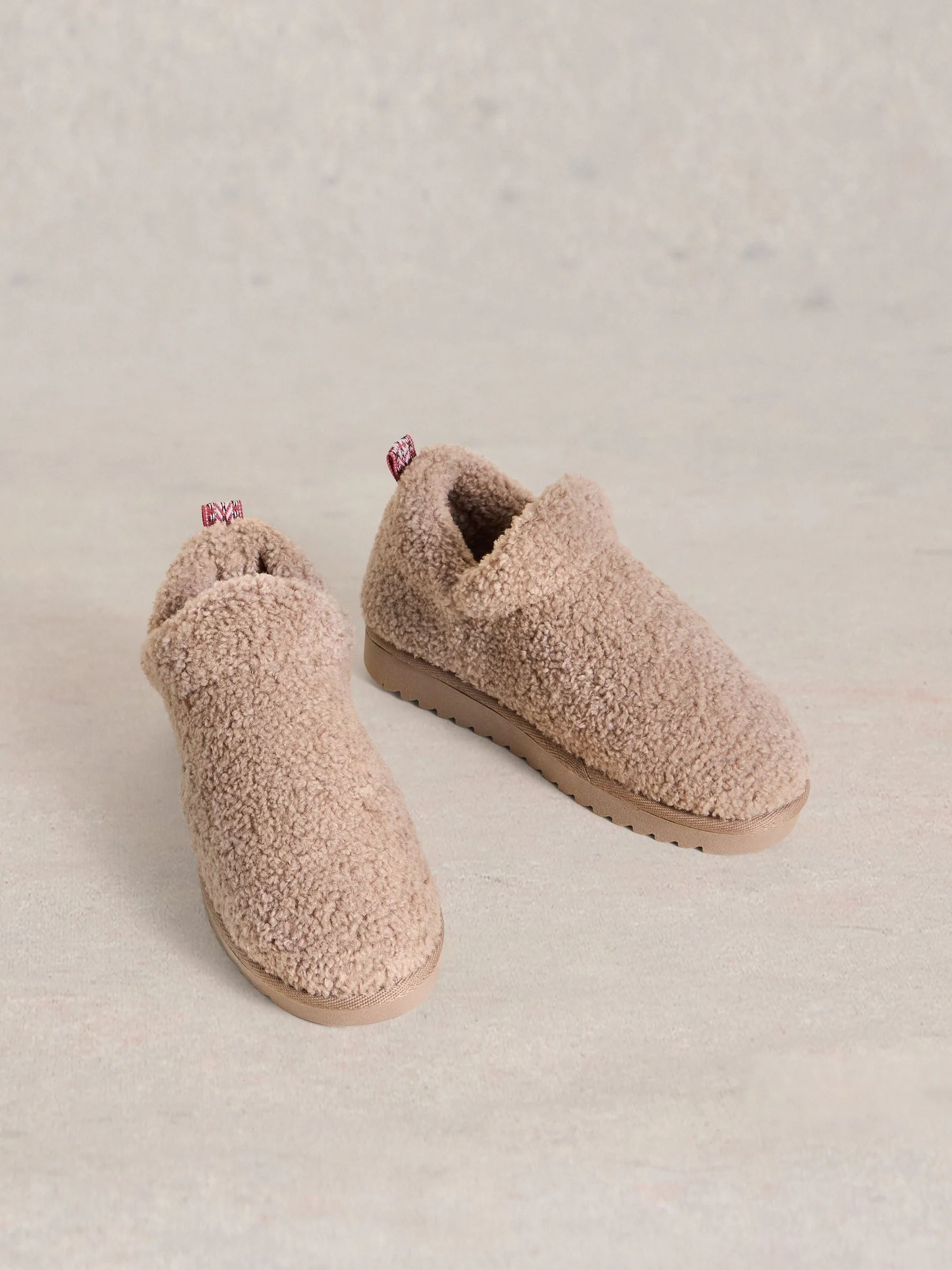 Natuurlijk - White Stuff pantoffellaarsjes met borg