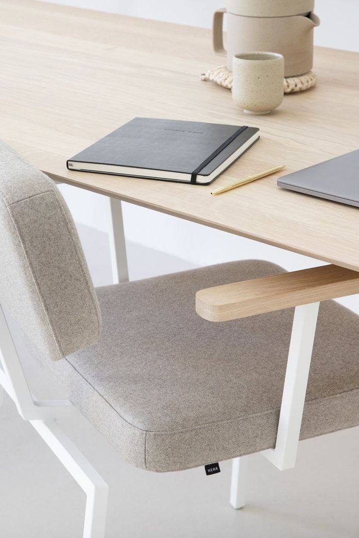 Studio HENK   New Classic White Eettafel