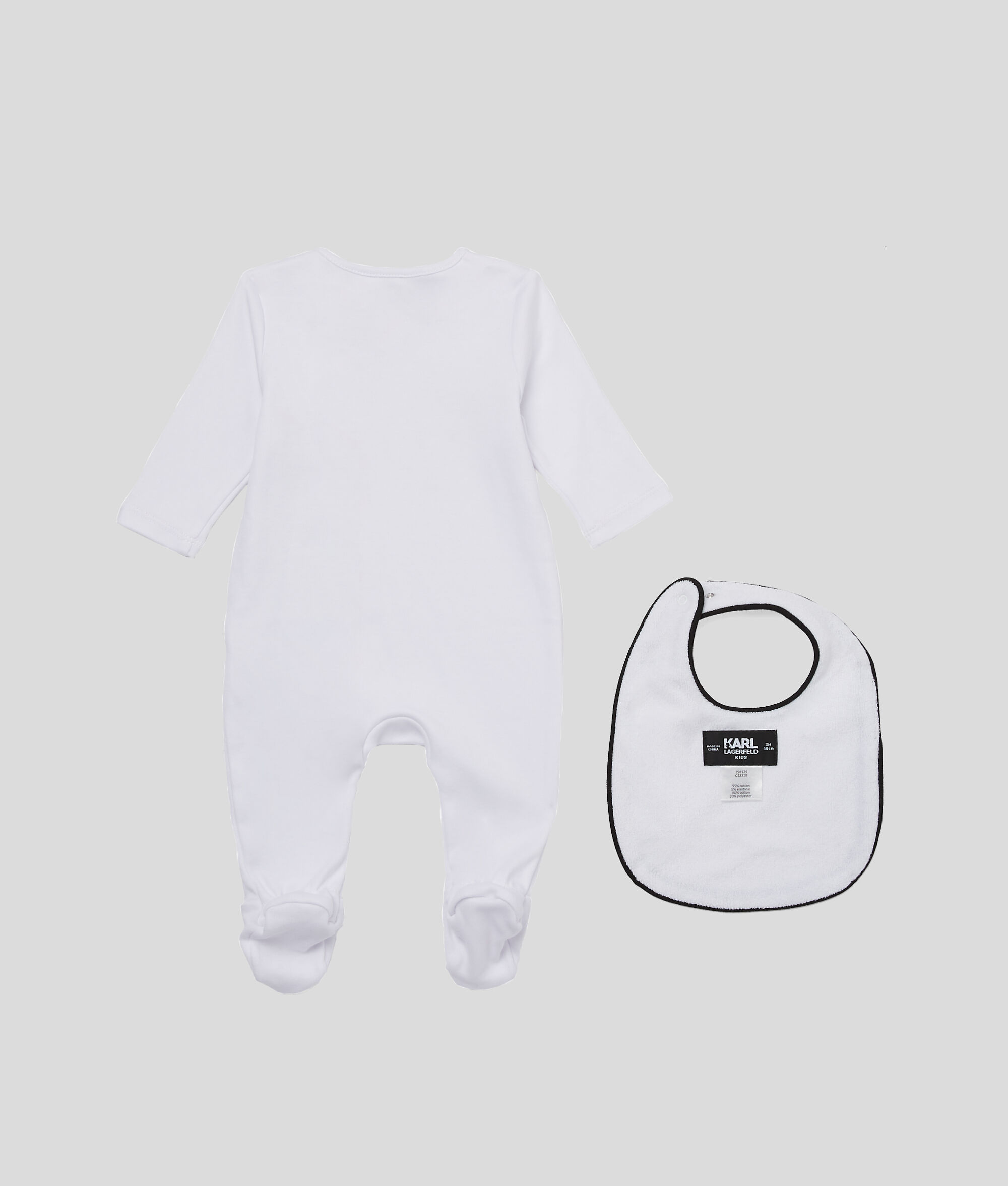 Pyjama pour bébé avec bavoir Choupette