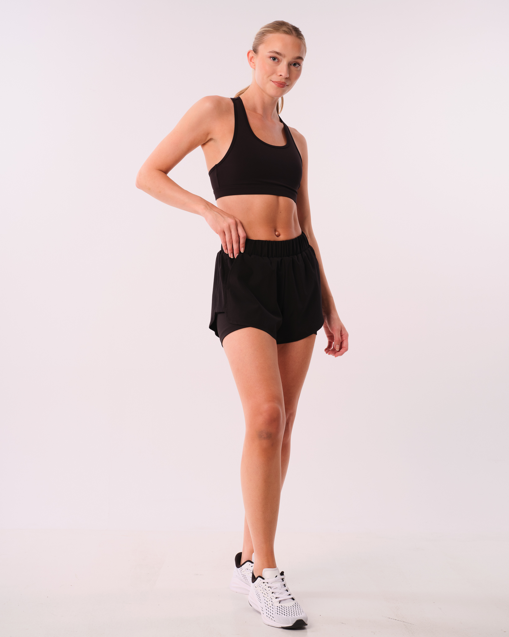 LEVITY Radical Run 2-1 Shorts Black Beauty