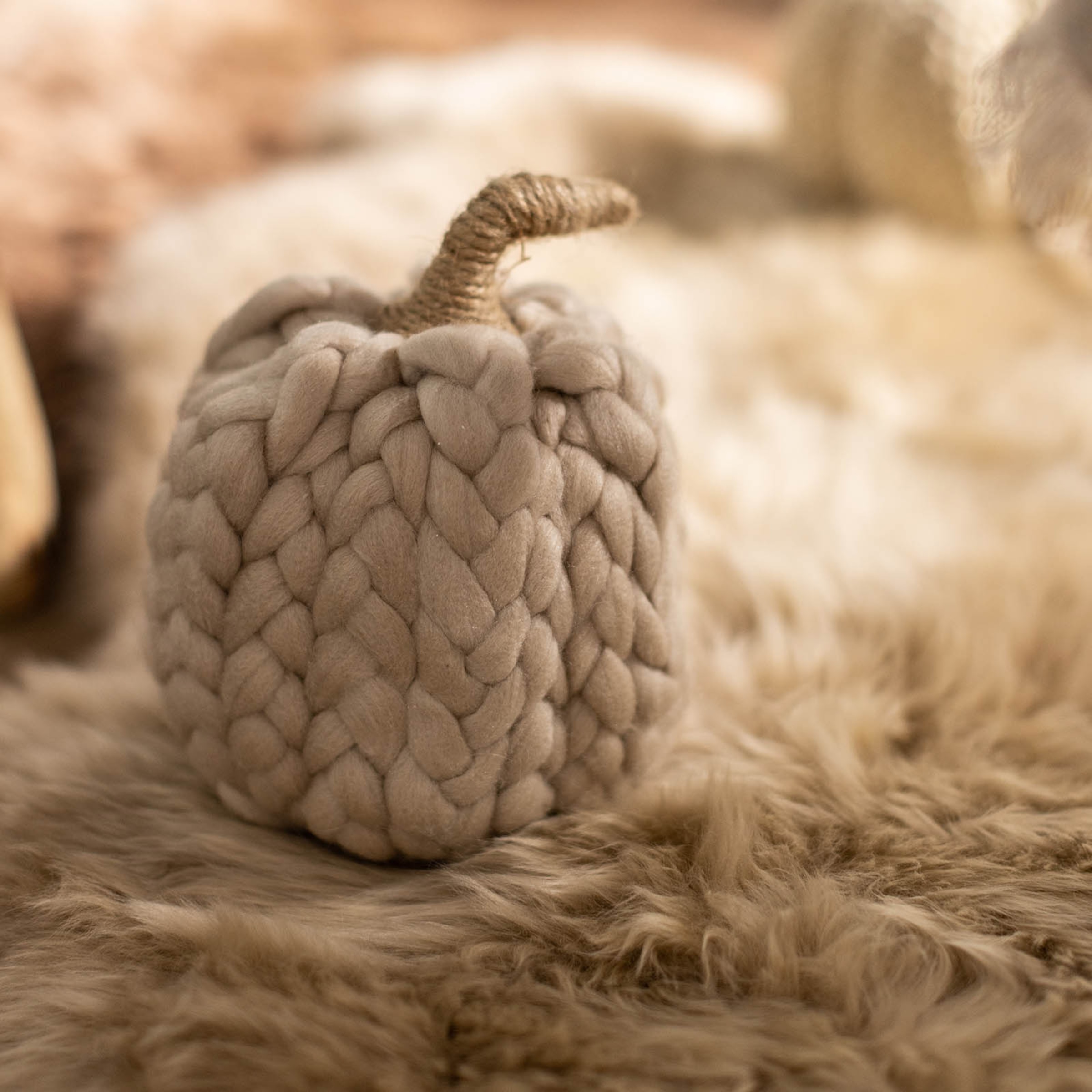 beige, L 85-89 x B 56 cm