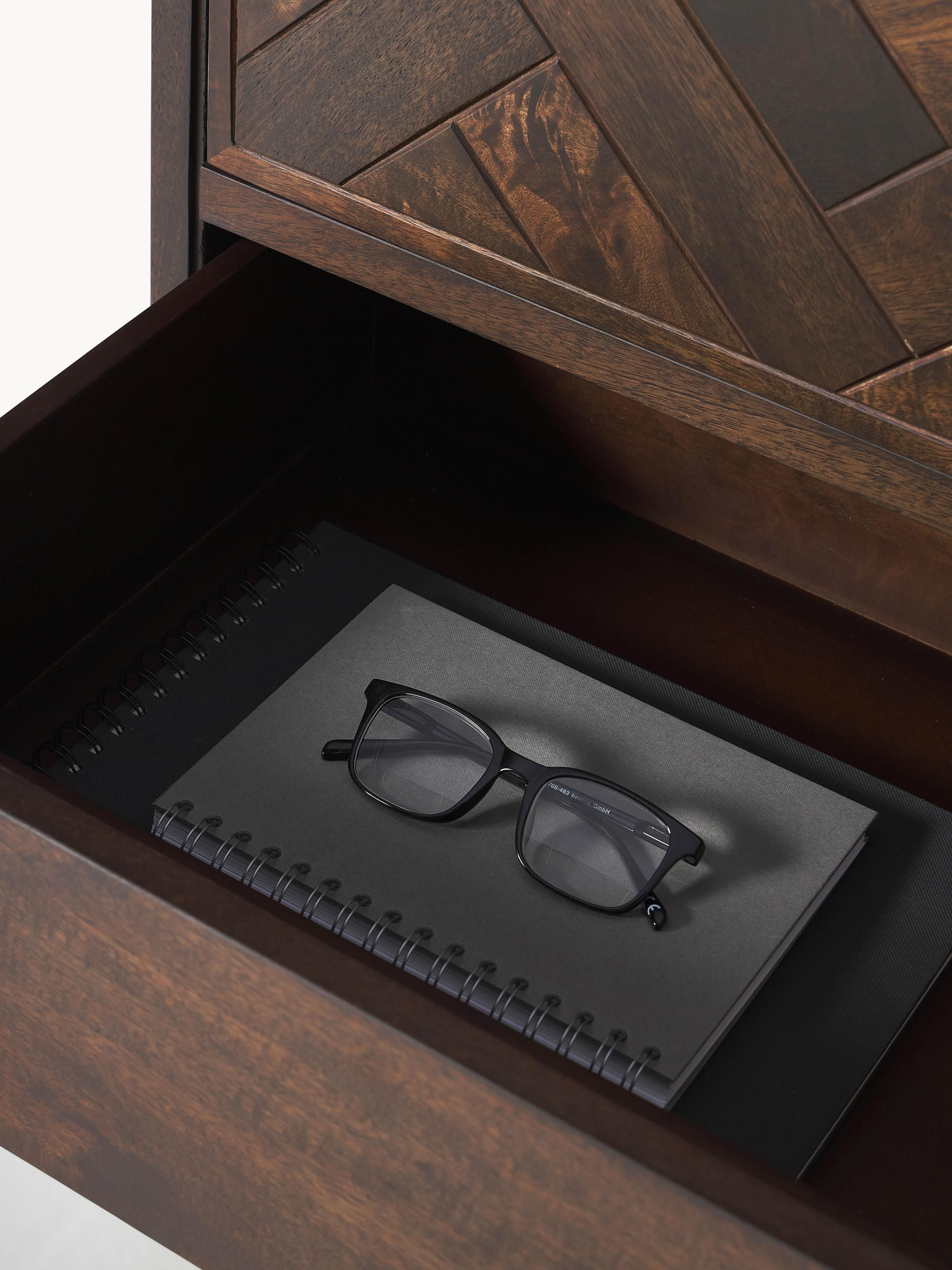 Highboard Luca van mangohout met visgraatmotief