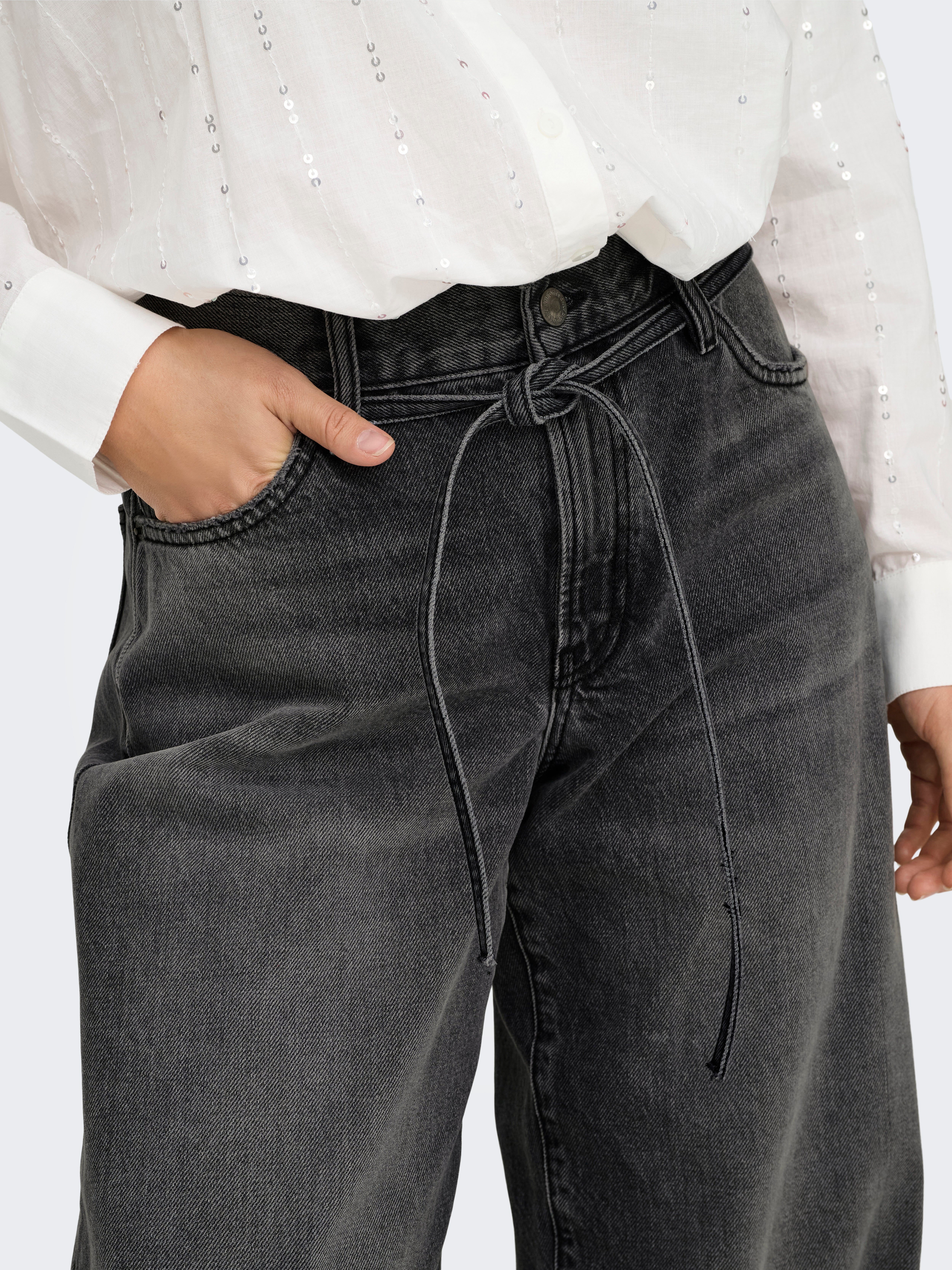 ONLGIANNA Mittlere Taille Ballon Schnitt Jeans Washed Black