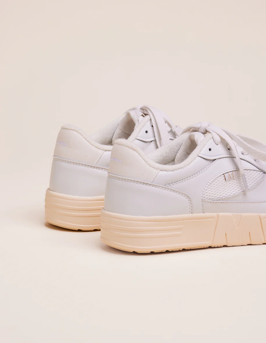 Baskets basses Aimée - Cuir recyclé et suède vegan blanc