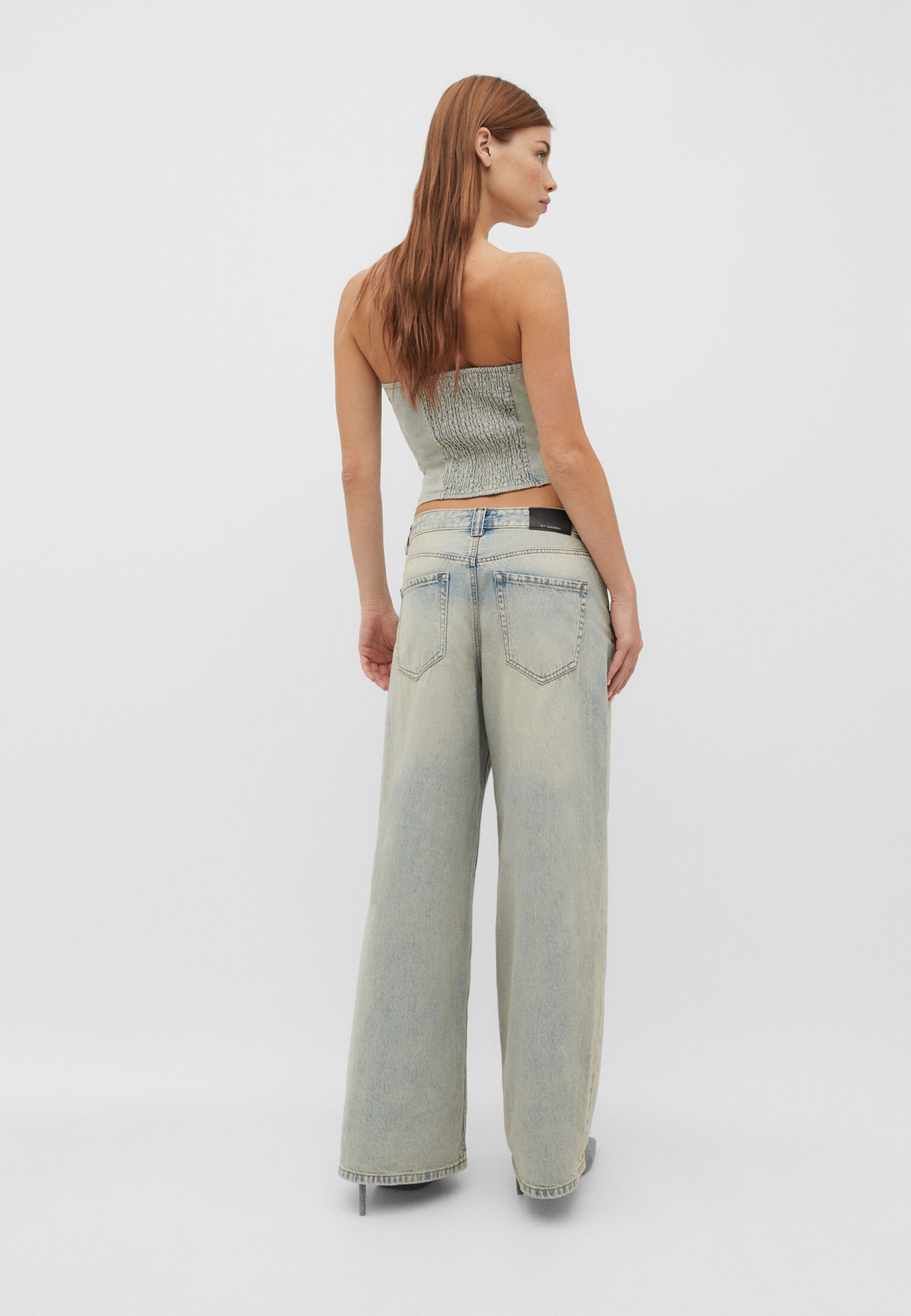 calças jeans de perna super larga