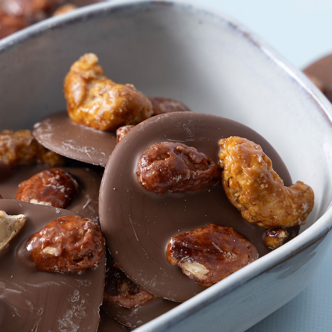Chocolade flikken gekarameliseerde noten