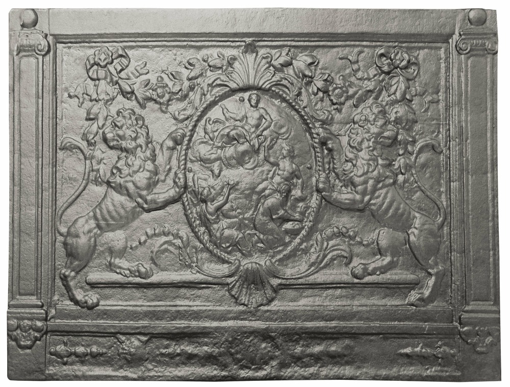 Plaque de cheminée scène mythologique grise h. 89 cm x l. 125 cm