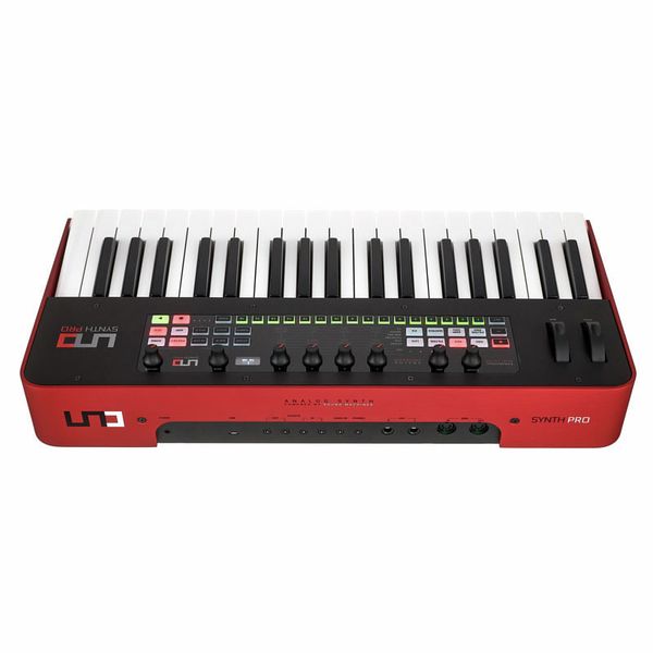 IK Multimedia UNO Synth Pro