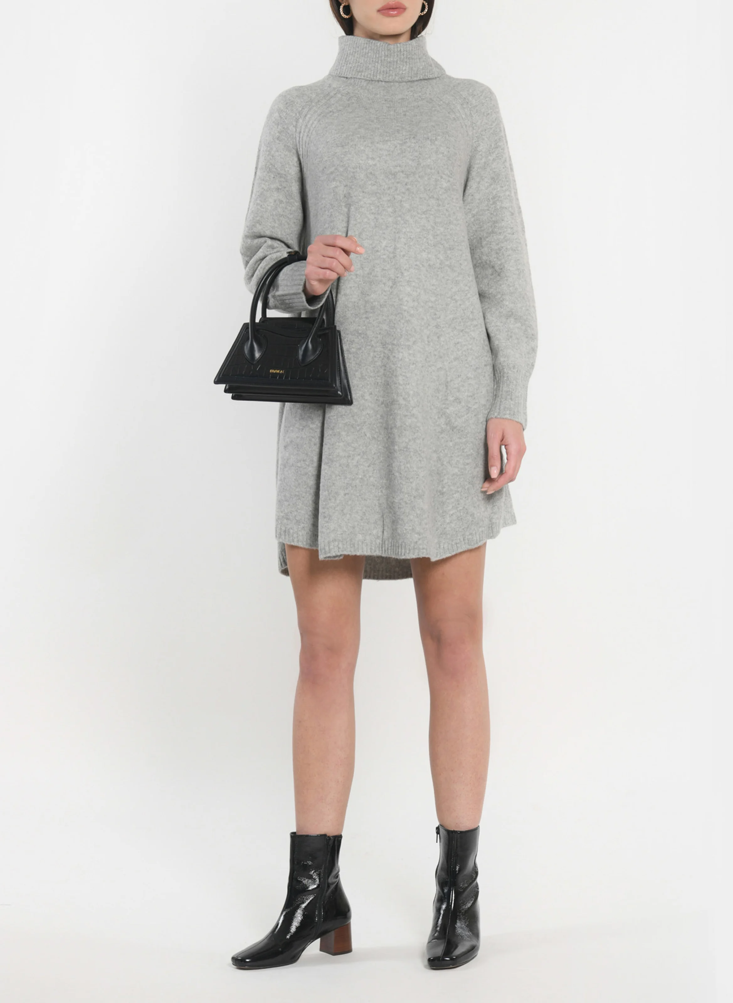 MANDY - Robe pull courte col roulé | Gris