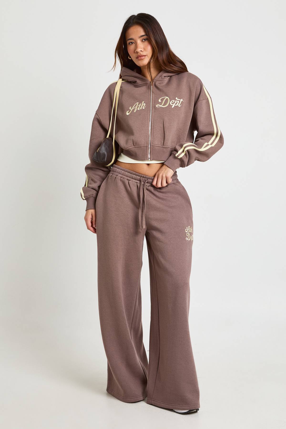 boohoo Ensemble De Survêtement À Casynthétiqueche Avec Fermeture Éclair Et Bandes Latérales Ath Dept