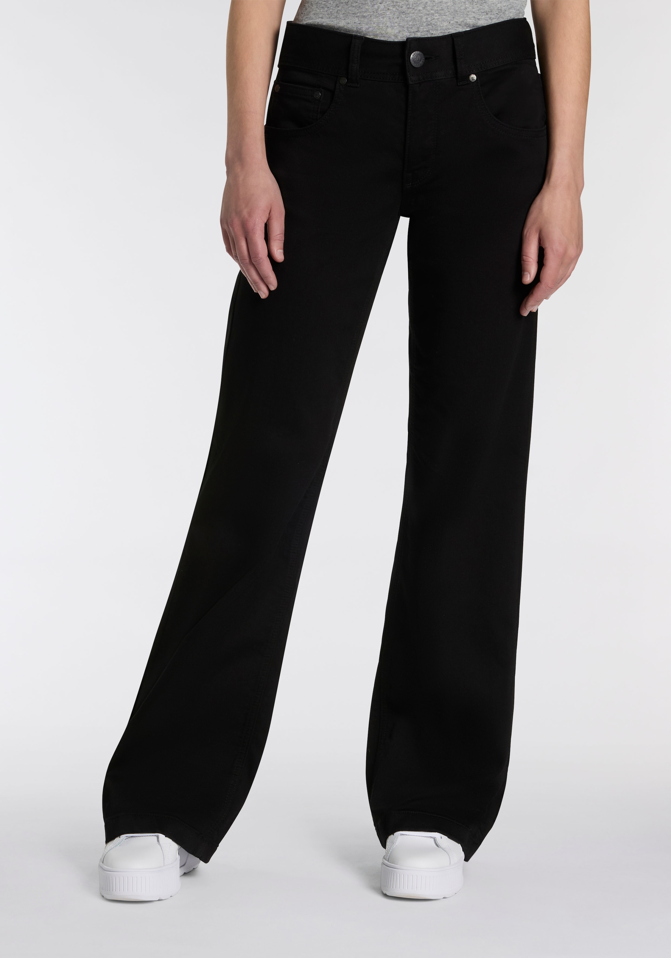Herrlicher 5-Pocket-Jeans »Edna Denim Black Jogg«, im Flared Fit, Mid Waist
