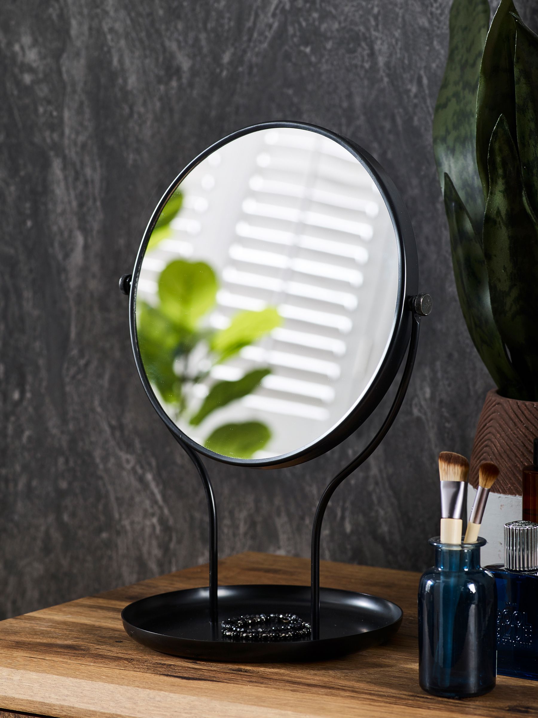 Reversible Round Dressing Table Mirror