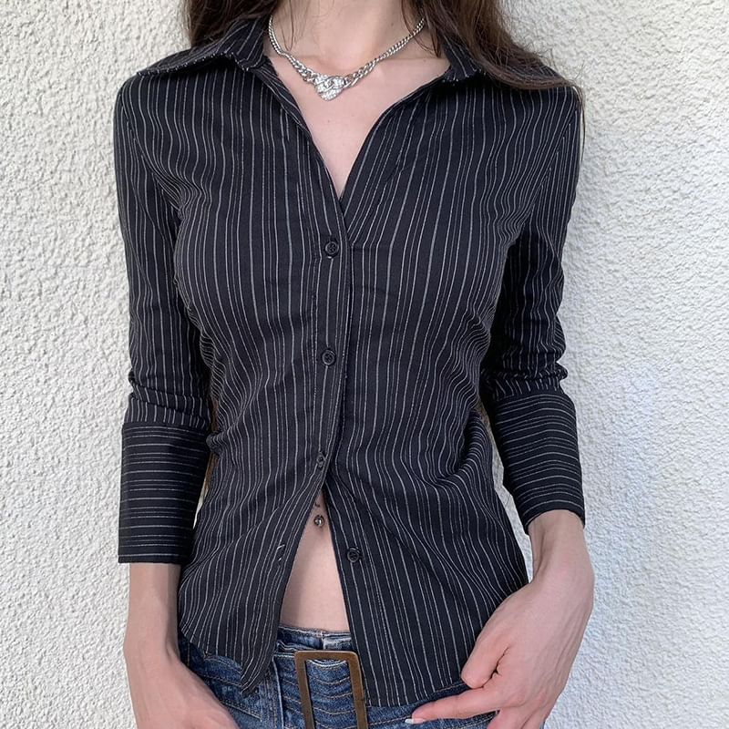 Honet - Gestreept slim-fit overhemd met korte mouwen / lange mouwen en V-hals