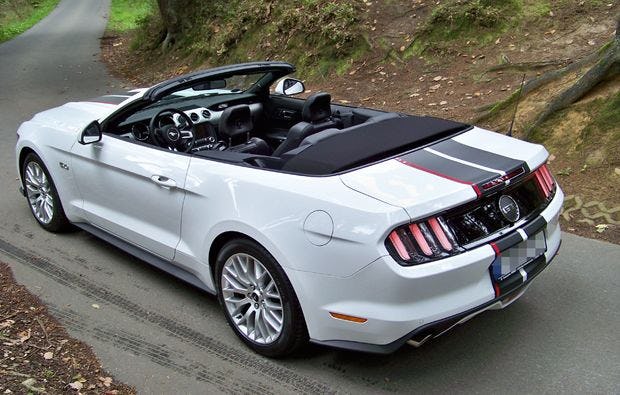 Mustang GT Cabrio fahren in Karlsruhe als Geschenk