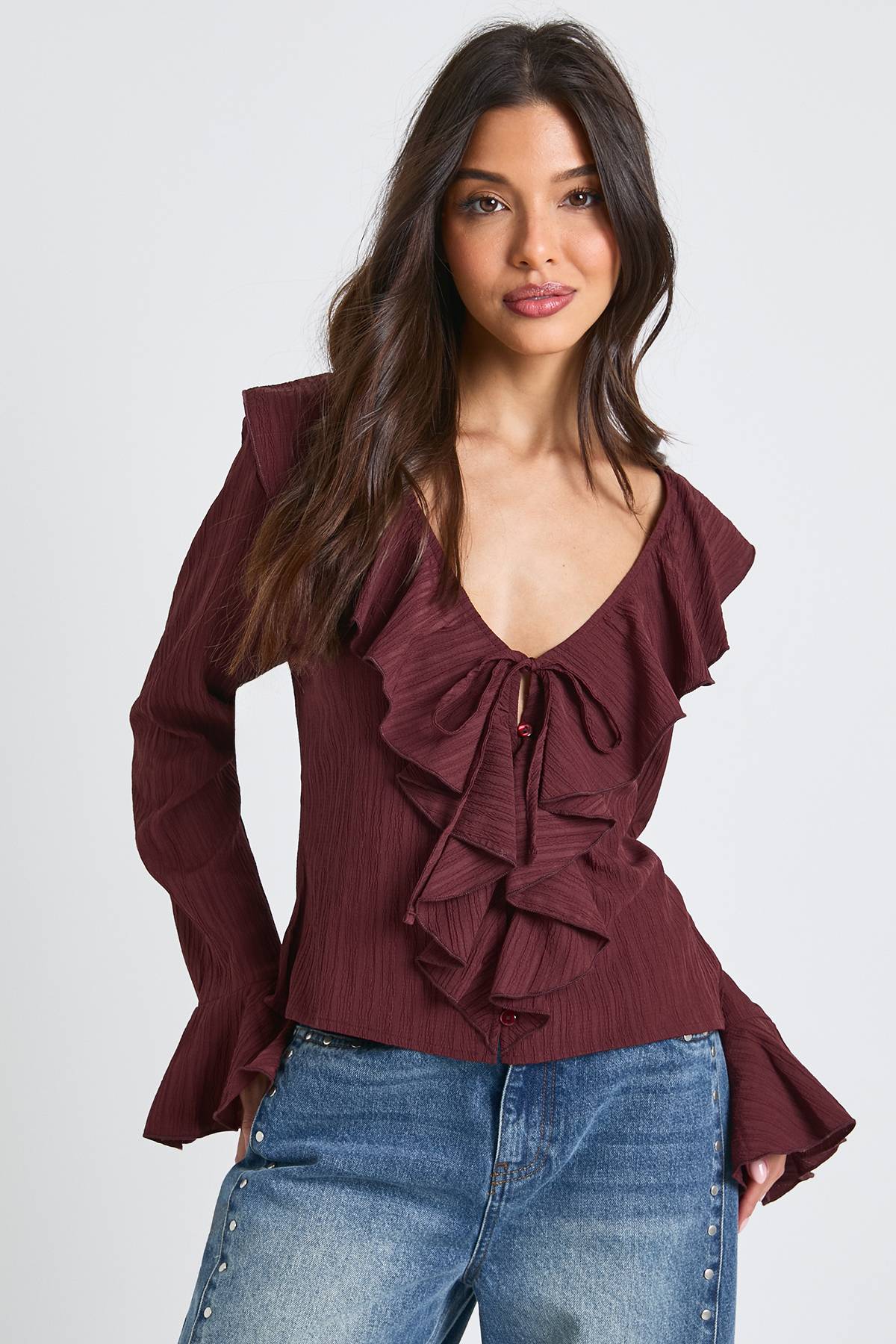boohoo Blouse à nouer à l'avant en tissu texturé froissé