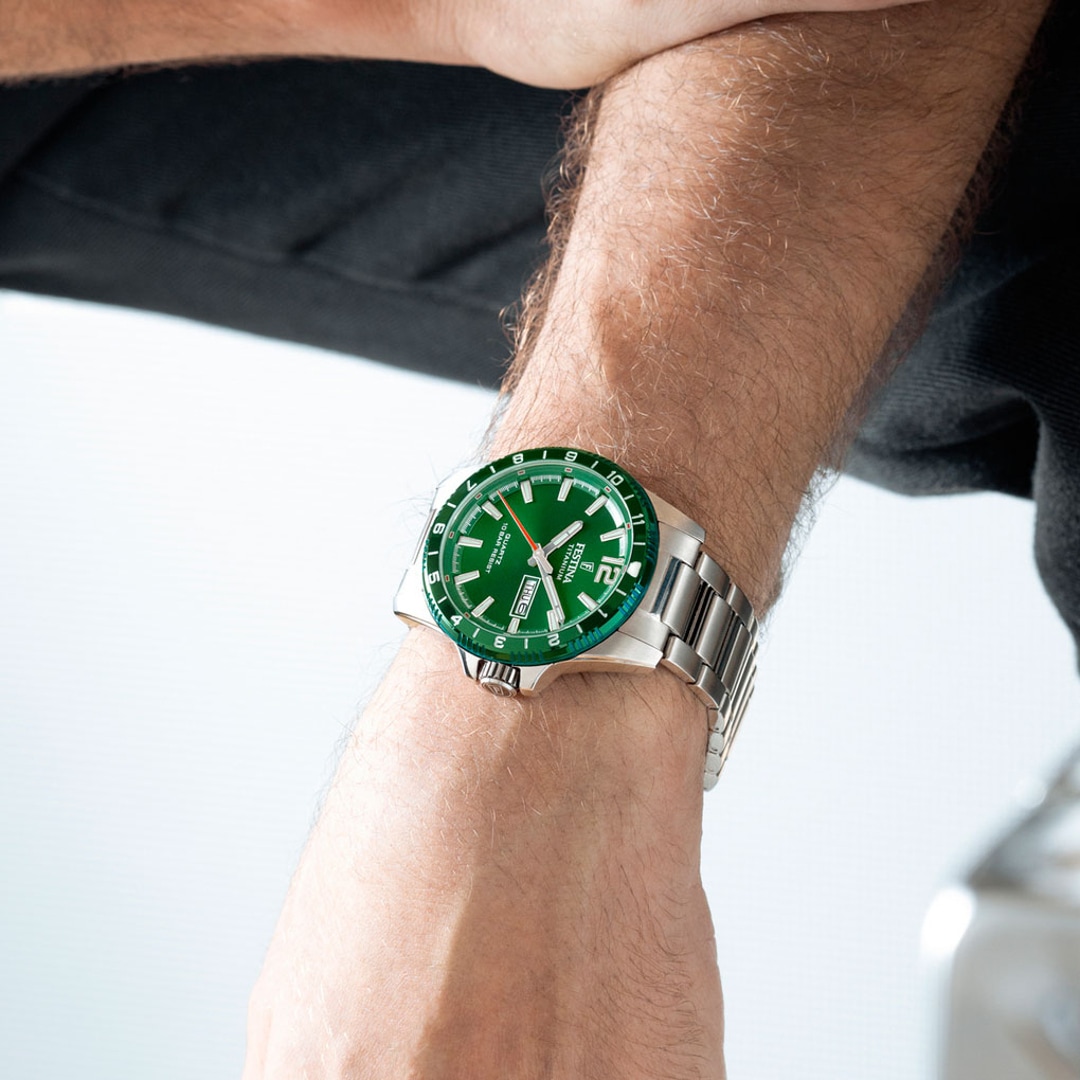 Festina Titanium Day Date 43mm
