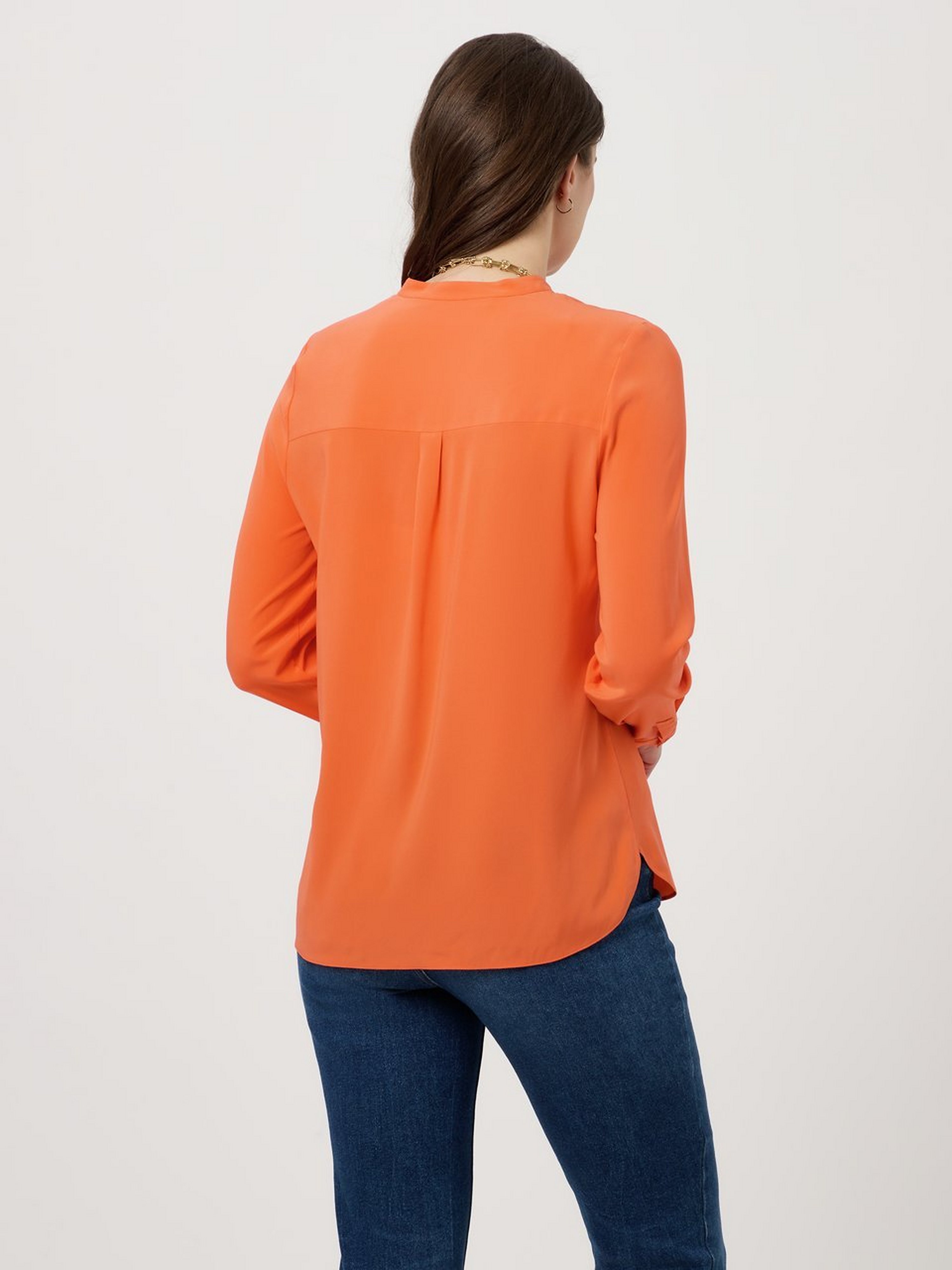 Bluse mit Seide