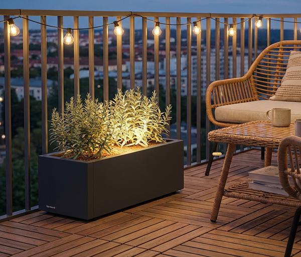 Herstera Metall-Pflanzkasten Cube Balcony LED,