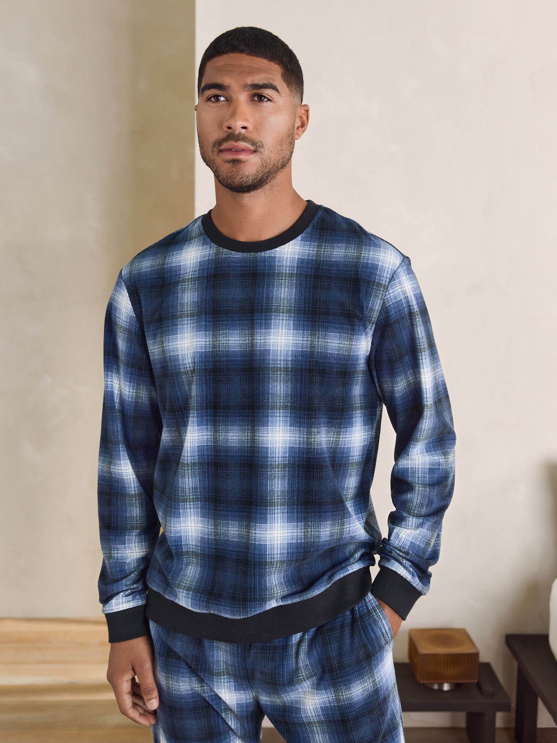 Marineblauw geruit - Motionflex - Behaaglijke pyjama met lange mouwen en boorden
