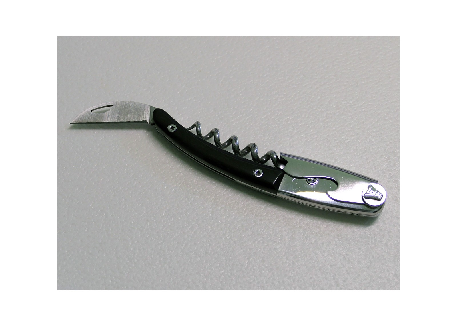 Sommelier Laguiole avec un manche en Ebène et mitre inox