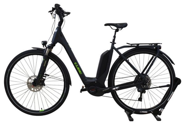 Produit reconditionné - VTC électrique Cube Touring Hybrid EXC 500 - Très bon état