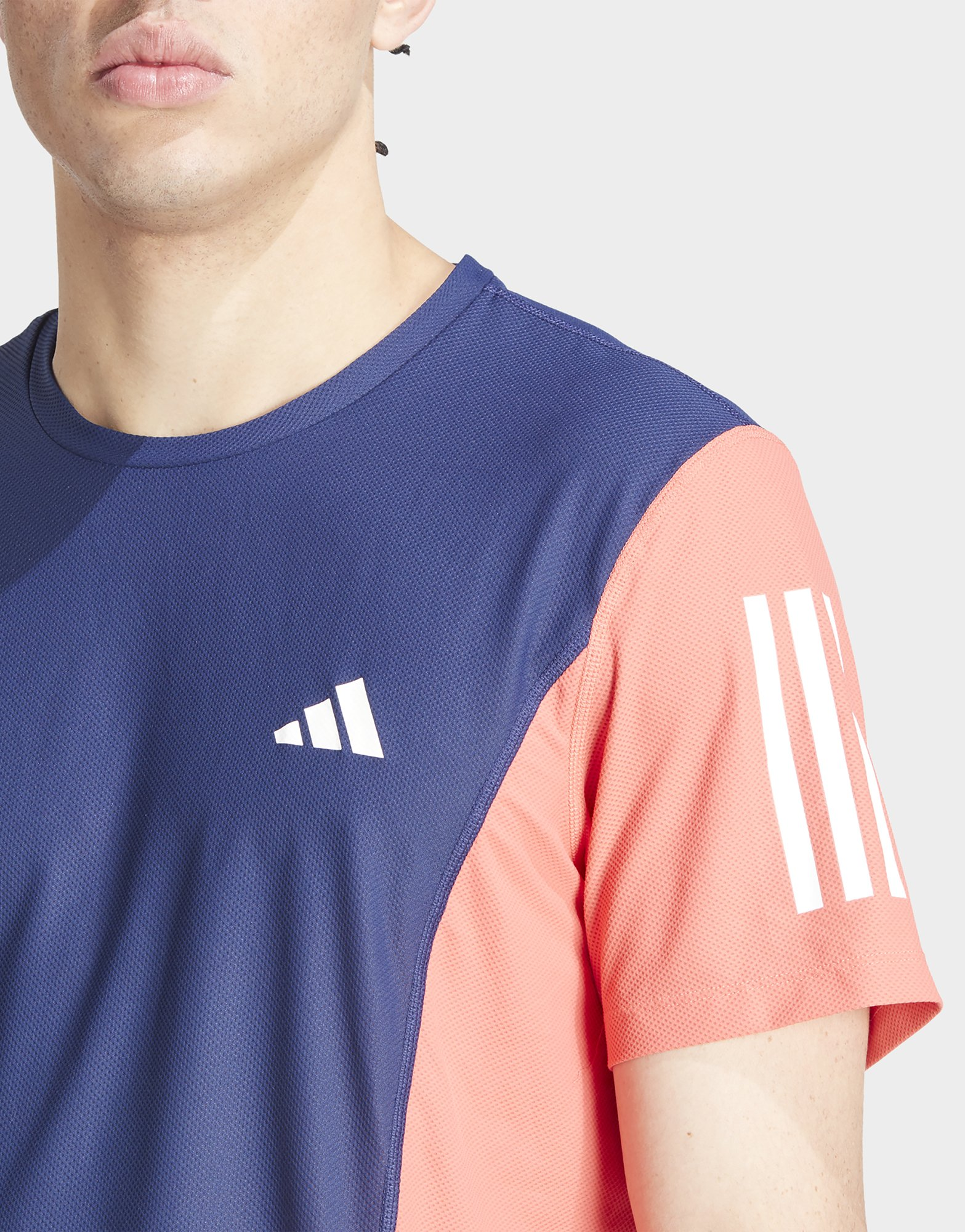 adidas T-shirt Own The Run Colorblock