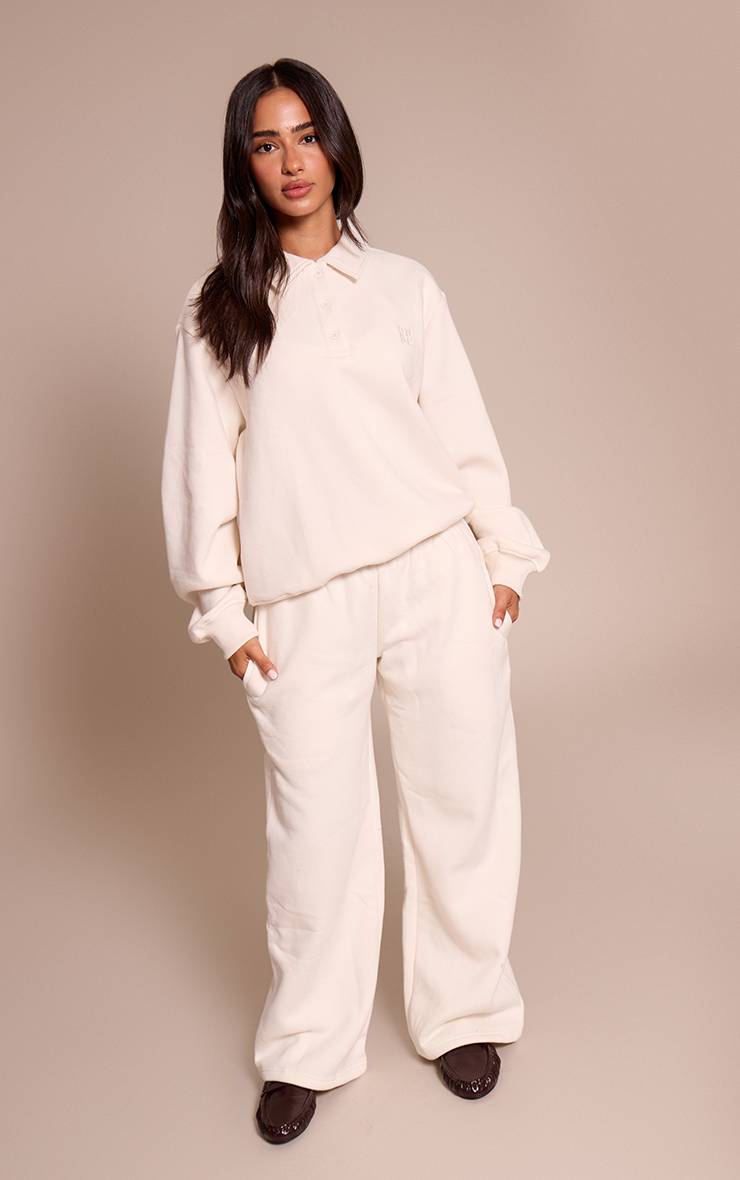 Crème Pantalon De Jogging Droit Petite Prettylittlething