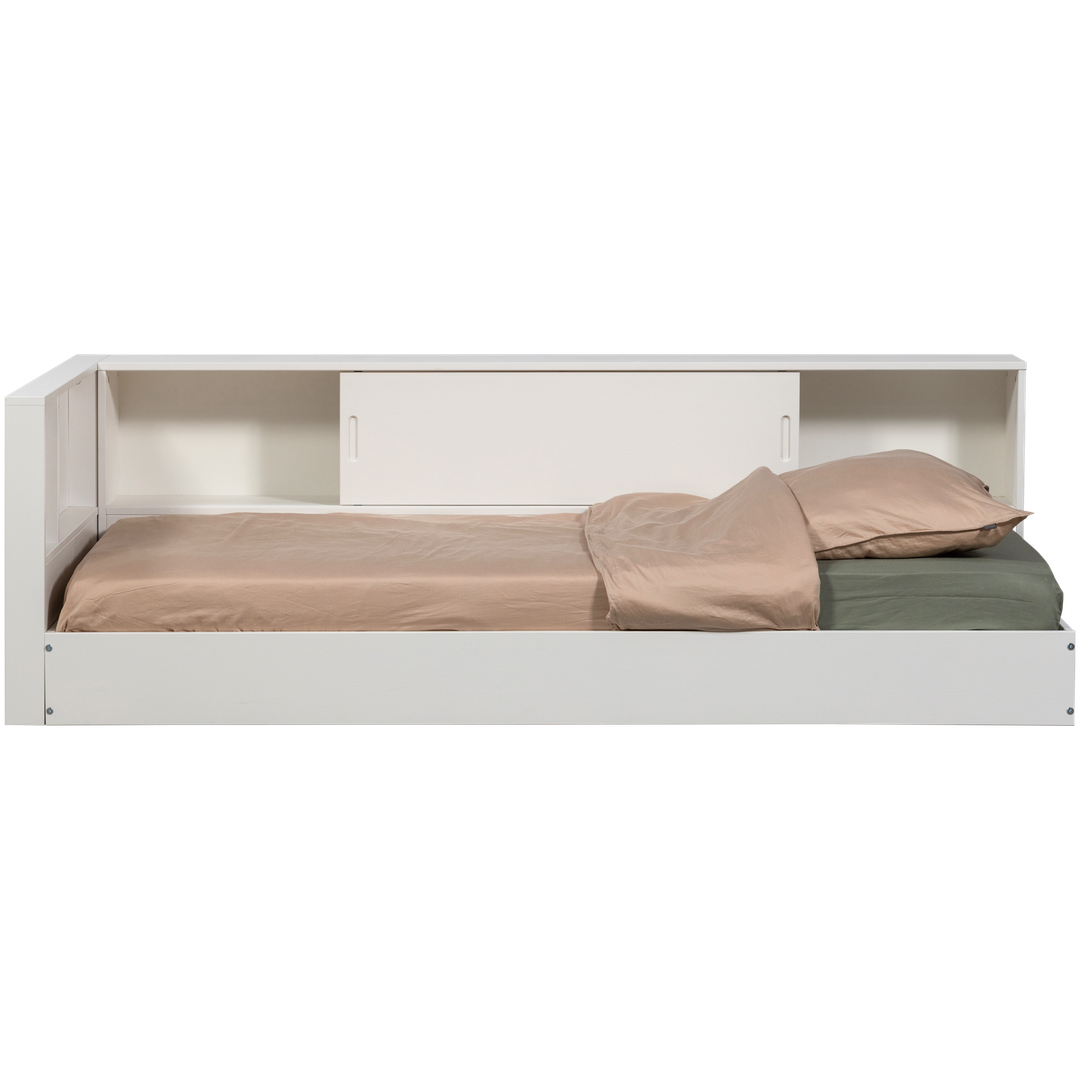 WOOOD   Carter Hoek Bed