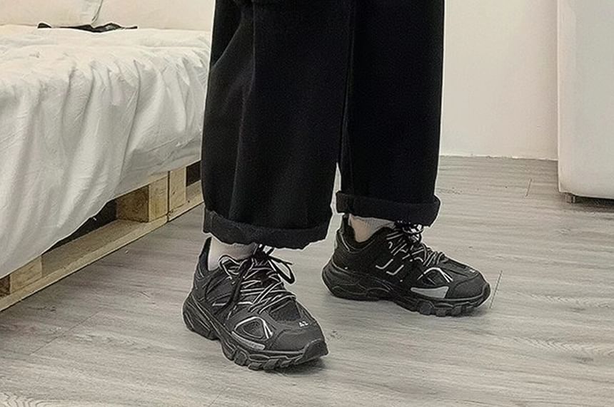 emeisa - Mid Rise Plain Cropped Wide Leg Cargo Pants