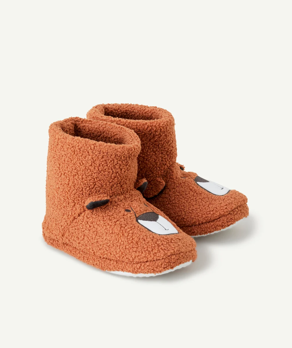 LA PAIRE DE CHAUSSONS OURS GARÇON EN SHERPA MARRON