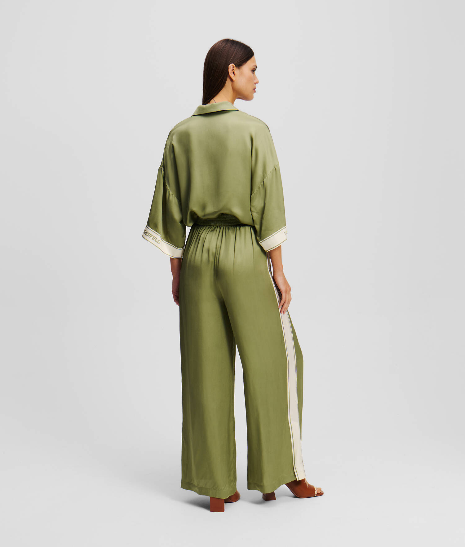 PANTALON LARGE - Vert d'huile