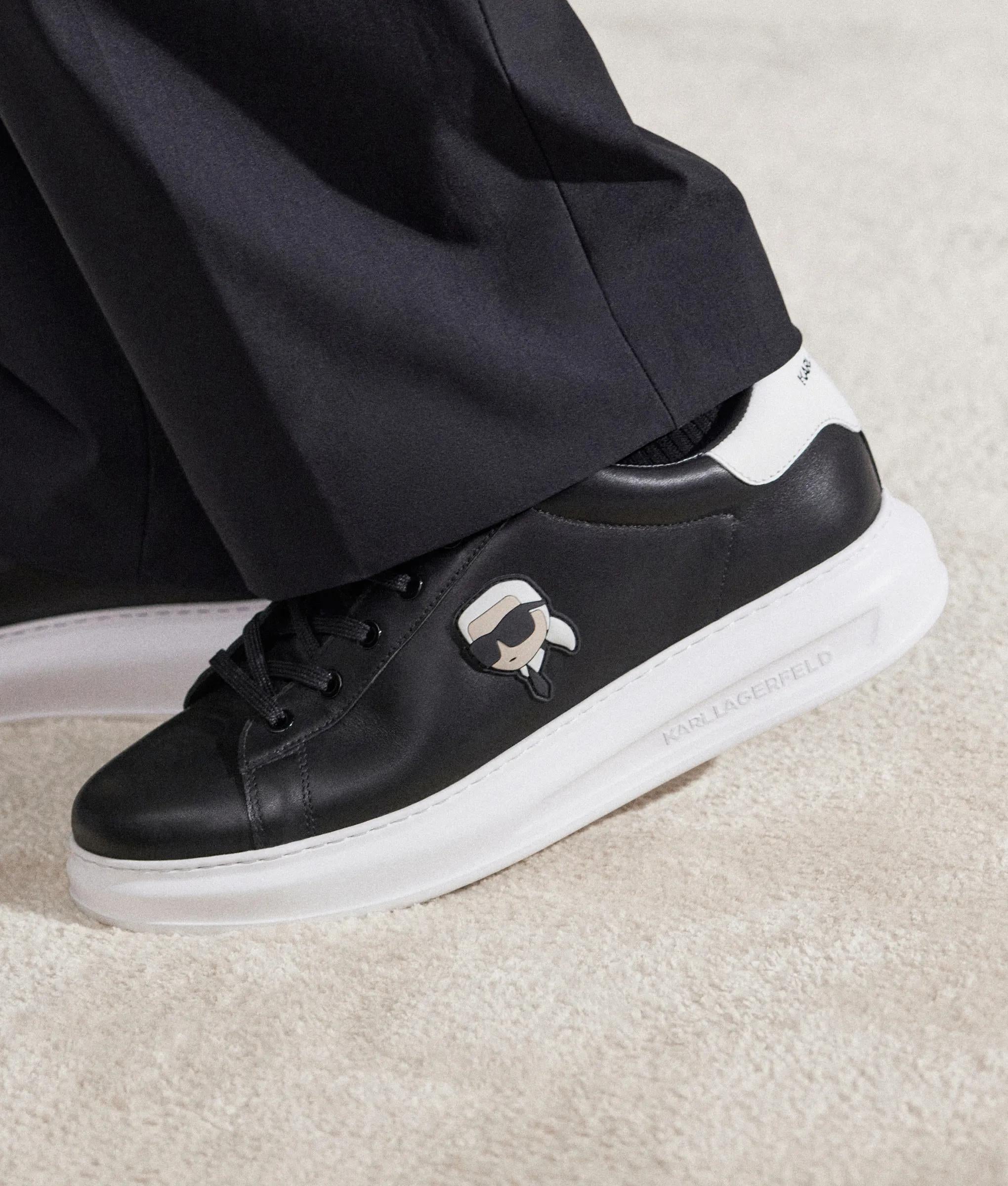Ikon NFT kapri-sneakers