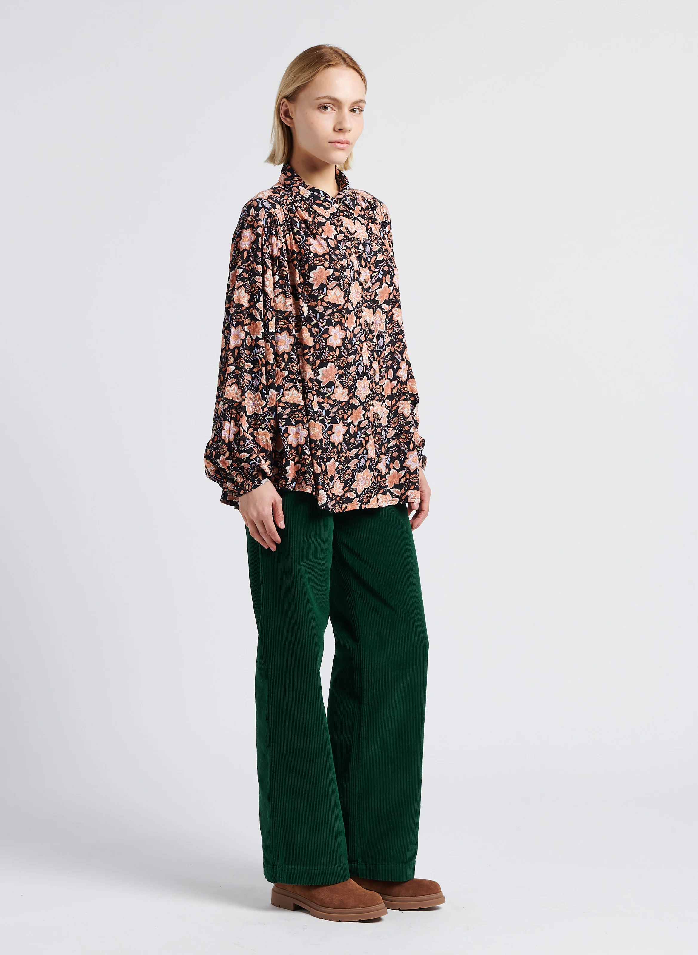 LEA - Pantalon large en velours côtelé | Vert