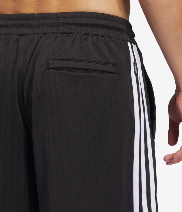 adidas Classic Shorts (black white) online kaufen | skatedeluxe