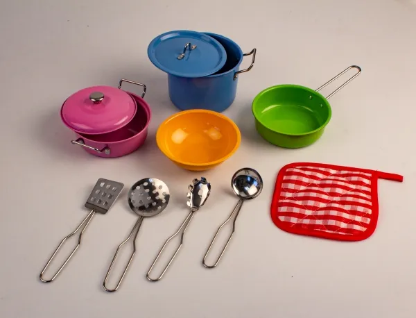 Grydesæt i forskellige farver / Cookware set in different colors