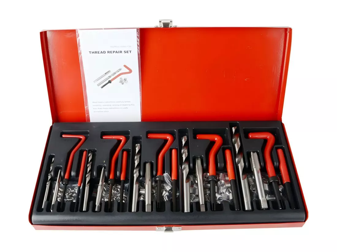 131 pcs Outils de filetage, M5, M6, M8, M10, M12 manchon fileté, avec boîte de rangement