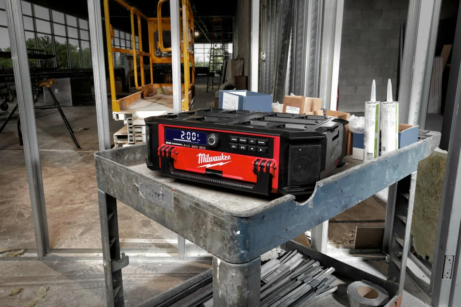 Milwaukee M18 PRCDAB -0 18V Li-Ion accu packout bouwradio body - DAB  - IP58